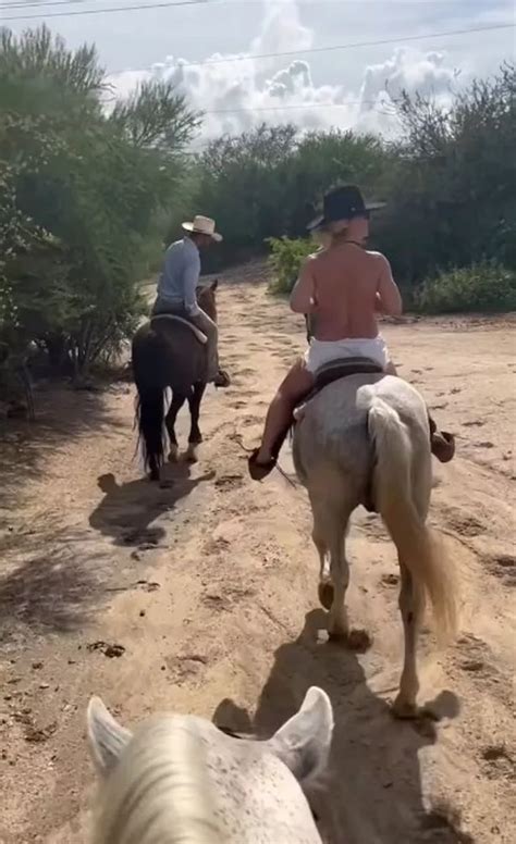 britney spears topless horseback riding|Britney Spears goes topless on guided group horseback ride in。